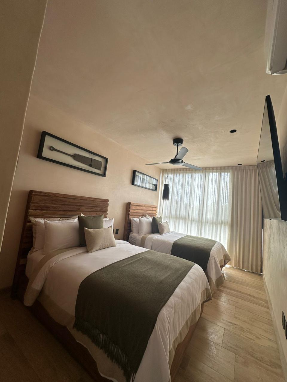 Cubre Duvet con Cenefa de lino