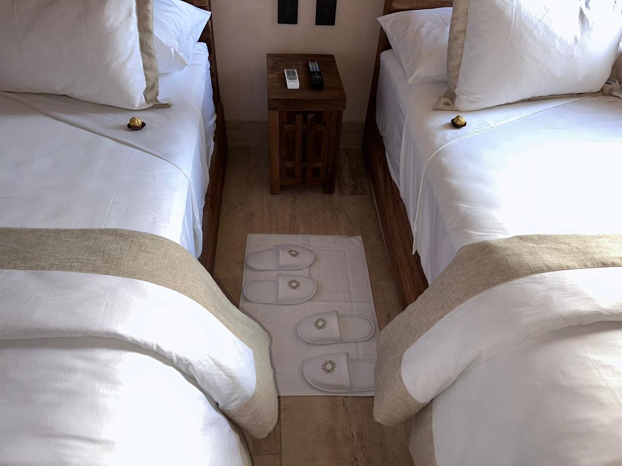 Cubre Duvet con Cenefa de lino